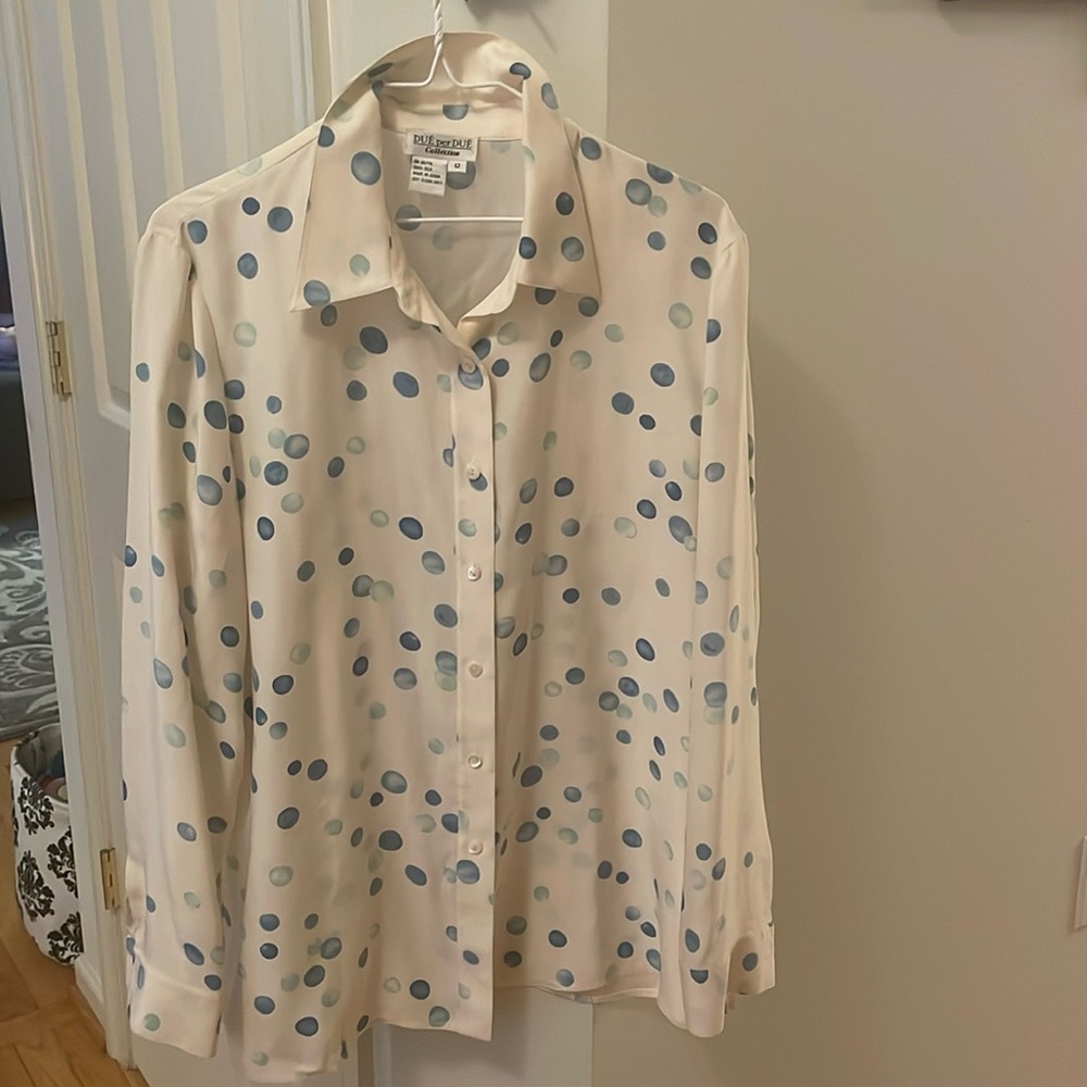 v i n t a g e ::
Y2K 90s 80s polkadot button up shirt - Picture 1 of 6